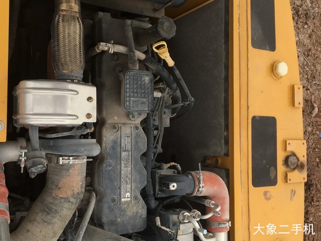 徐工 XE215D 挖掘机