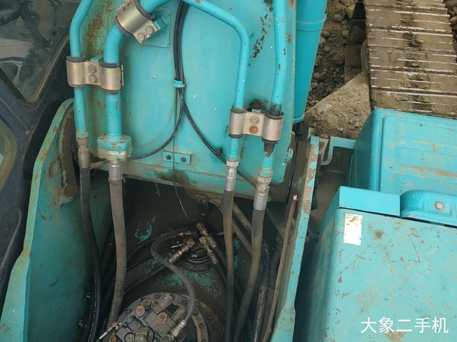 神钢 SK260LC-8 挖掘机