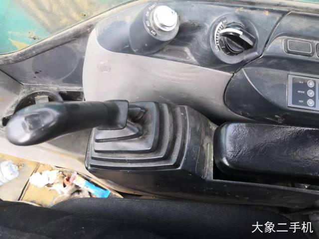 神钢 SK260LC-8 挖掘机