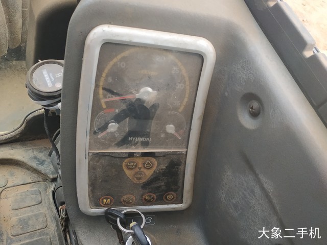 现代 R60-9 挖掘机