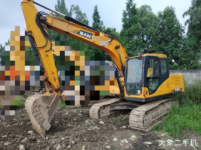 三一重工 SY135C 挖掘机