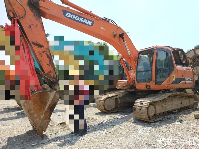 斗山 DH225LC-7 挖掘机