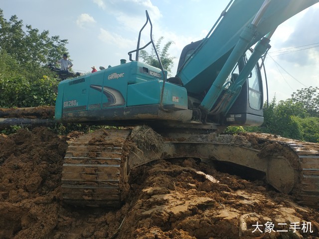 神钢 SK260LC-8 挖掘机