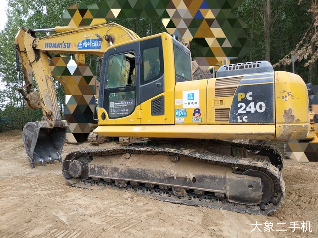 小松 PC210LC-8 挖掘机