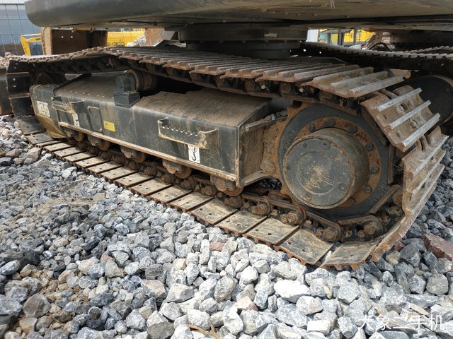 山东临工 E680F 挖掘机