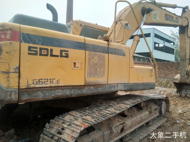山东临工 LG6210 挖掘机