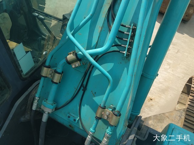 神钢 SK260LC-8 挖掘机