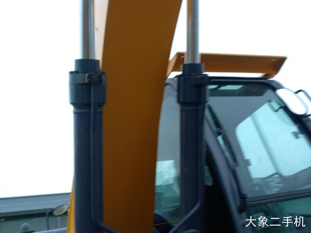 恒岳重工 HY215-8 挖掘机