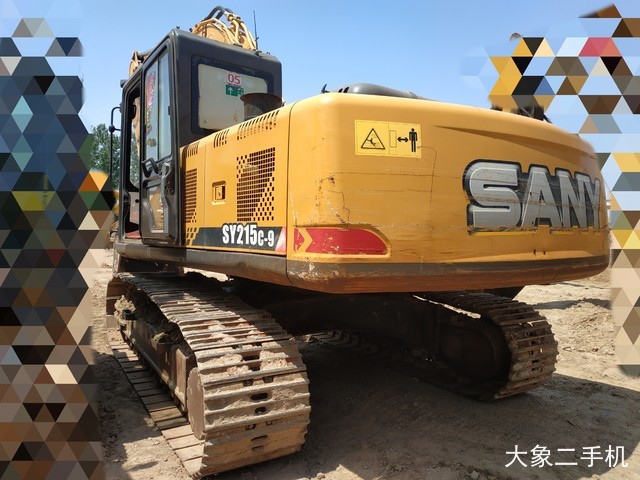 三一重工 SY215C 挖掘机