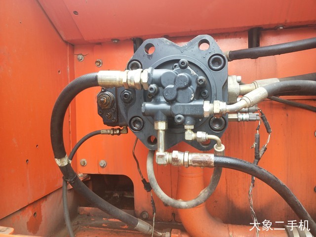 斗山 DX300LC 挖掘机