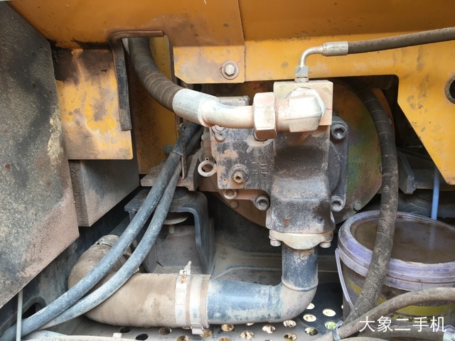 徐工 XE75D 挖掘机