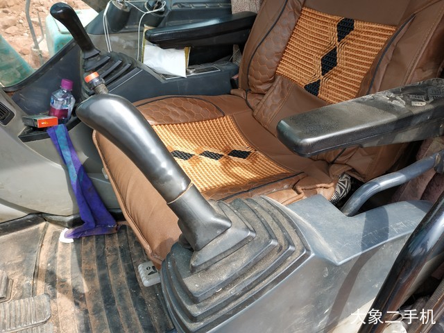 神钢 SK250-8 挖掘机