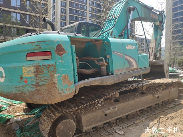 神钢 SK260LC-8 挖掘机