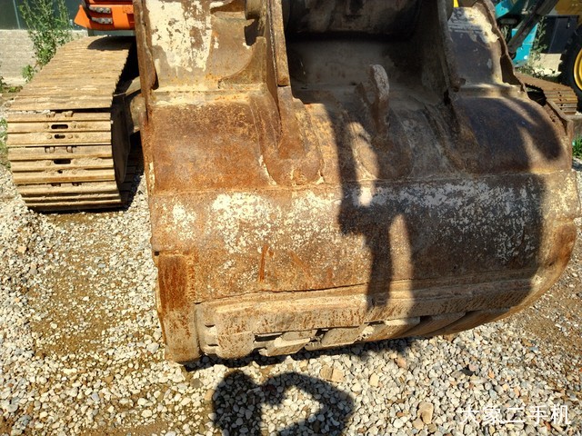 斗山 DX260LC 挖掘机