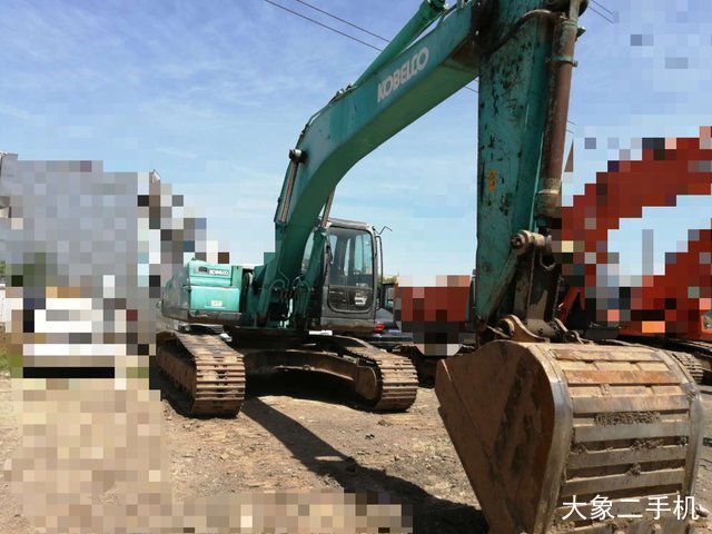 神钢 SK260LC-8 挖掘机