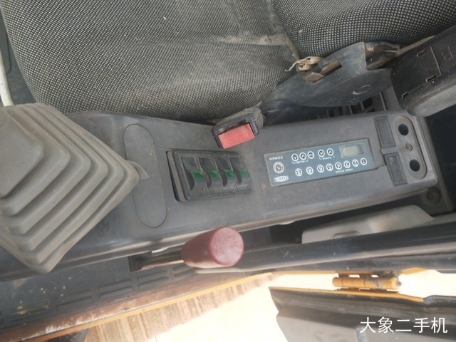 雷沃重工 FR240-7 挖掘机