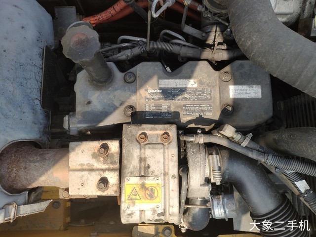 小松 PC200-8 Hybrid(混合动力) 挖掘机