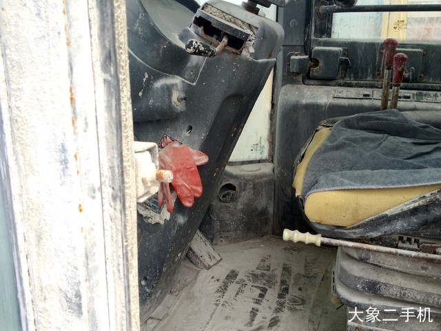 山东临工 LG953 装载机