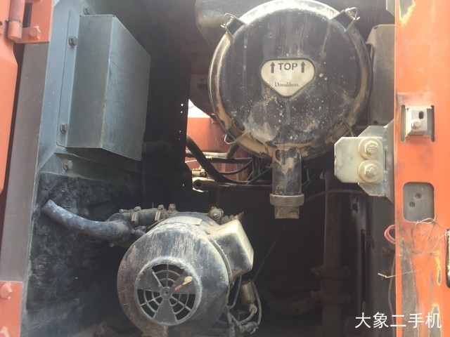 日立 ZW250 挖掘机