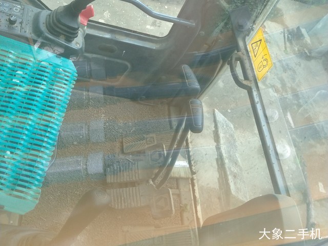 徐工 XE75D 挖掘机