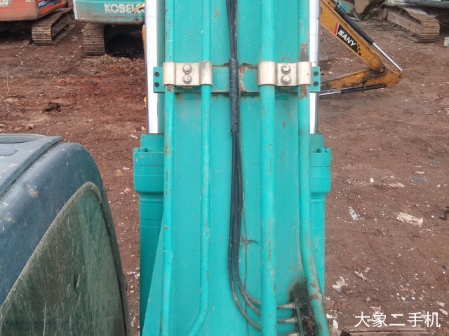 神钢 SK260LC-8 挖掘机