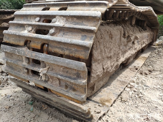 山东临工 LG6250 挖掘机