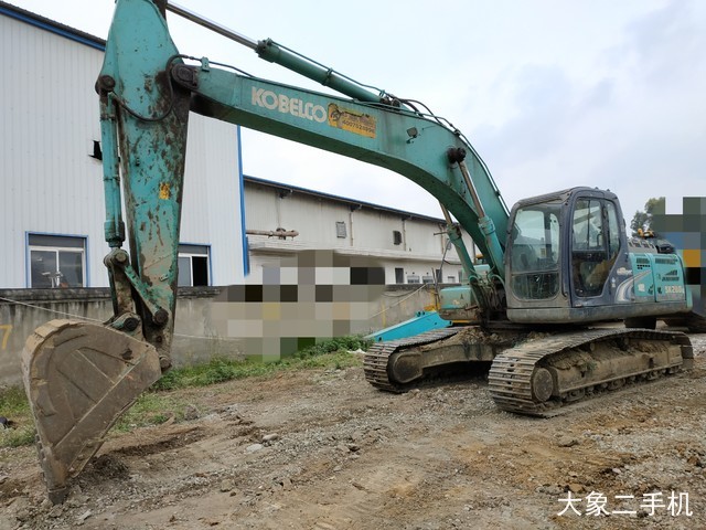 神钢 SK260LC-8 挖掘机