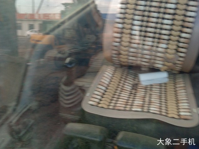 沃尔沃 EC210BLC 挖掘机