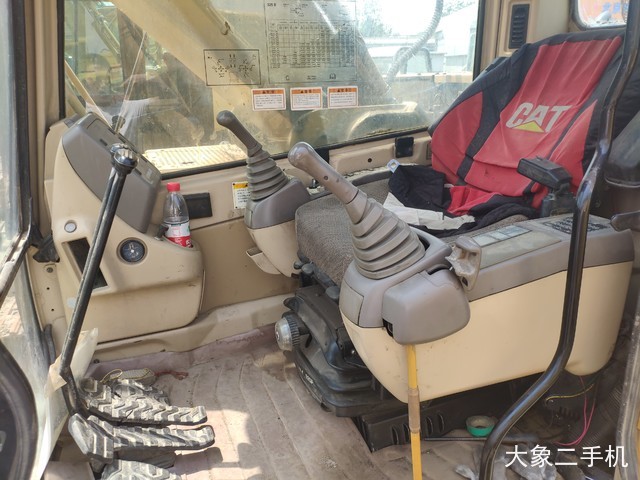 卡特彼勒 325B 挖掘机