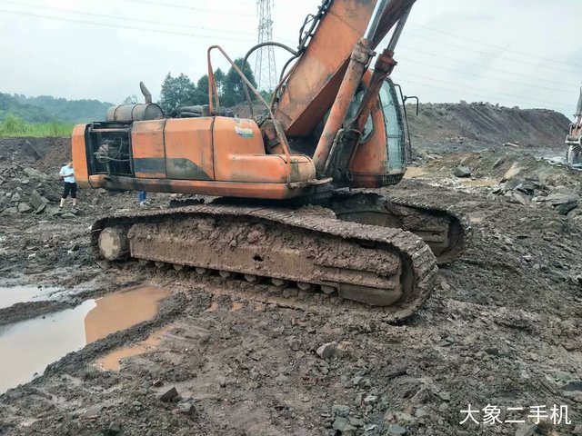 斗山 DH420LC-7 挖掘机