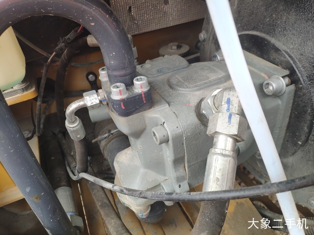 徐工 XE60D 挖掘机