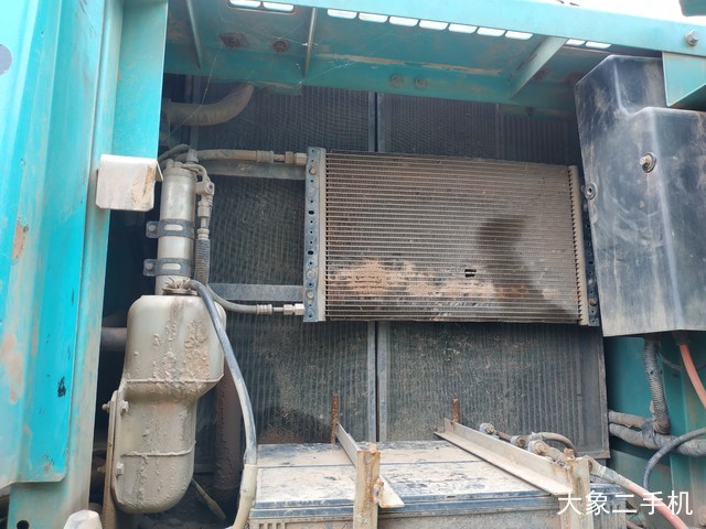 神钢 SK250-8 挖掘机