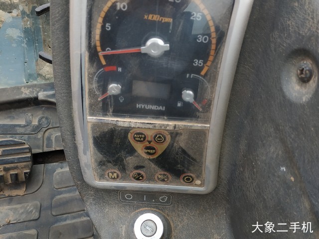 现代 R60-9 挖掘机