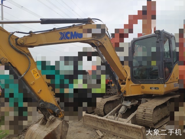 徐工 XE60D 挖掘机