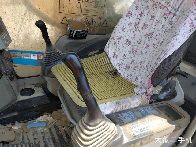 三一重工 SY335C 挖掘机