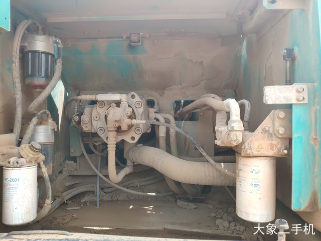 神钢 SK250-8 挖掘机