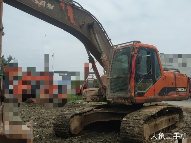 斗山 DH225LC-7 挖掘机