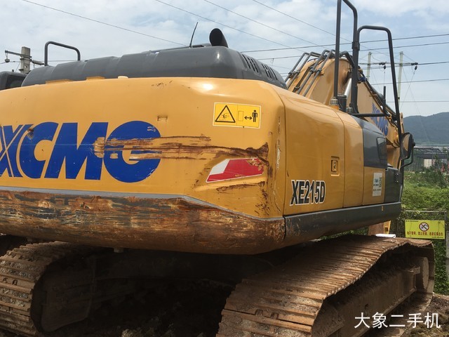 徐工 XE215D 挖掘机