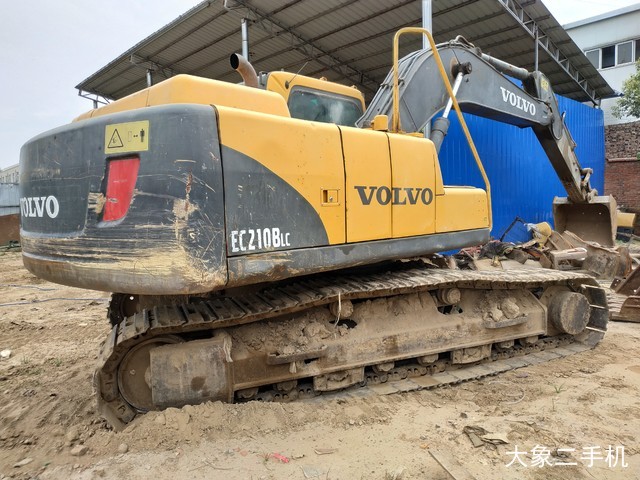 沃尔沃 EC210BLC 挖掘机