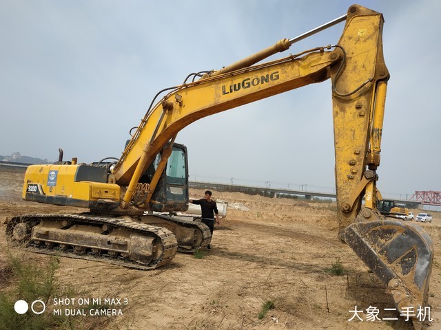 柳工 CLG920D 挖掘机