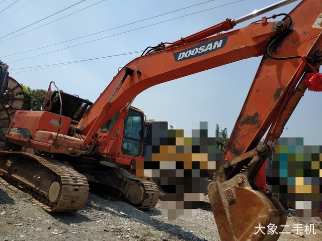 斗山 DH225LC-7 挖掘机