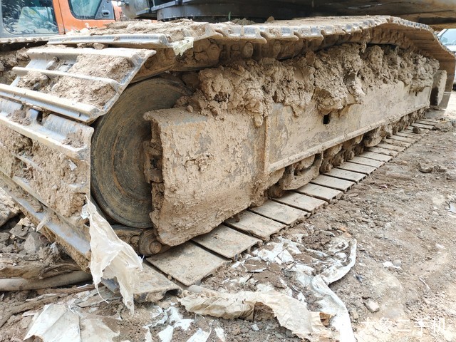 神钢 SK260LC-8 挖掘机