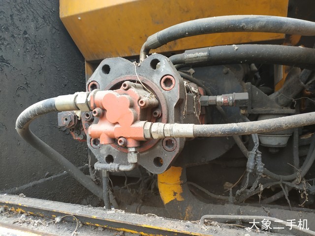 龙工 LG6225 挖掘机