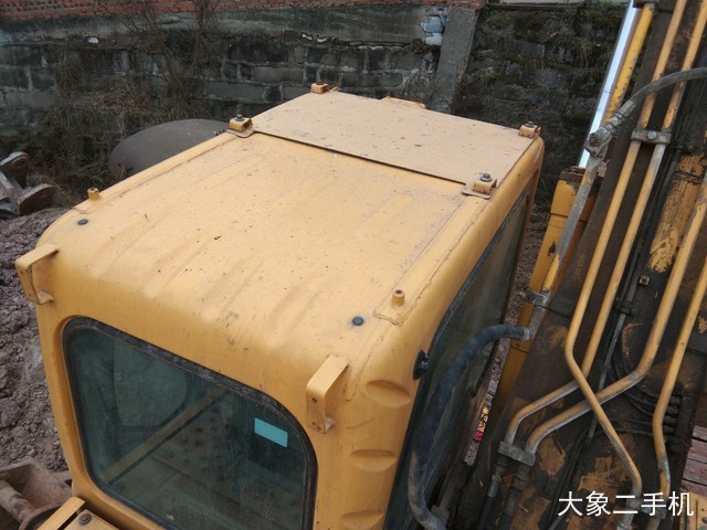 山东临工 LG6210 挖掘机