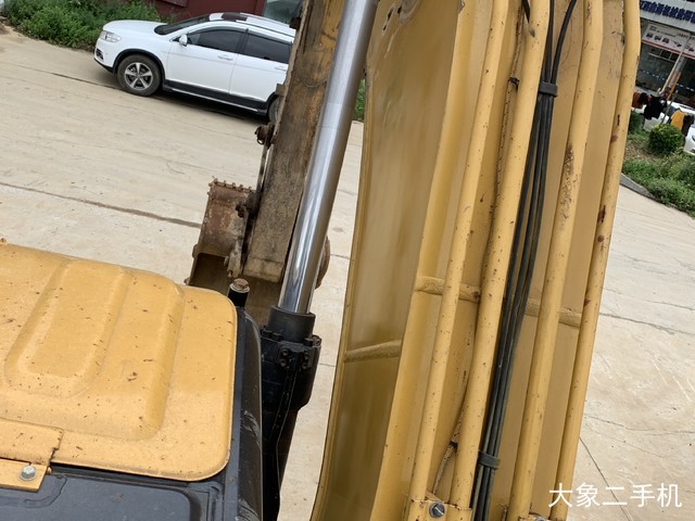 卡特彼勒 323DL 挖掘机