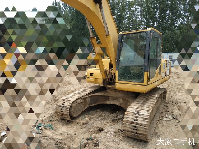 小松 PC220-8 挖掘机