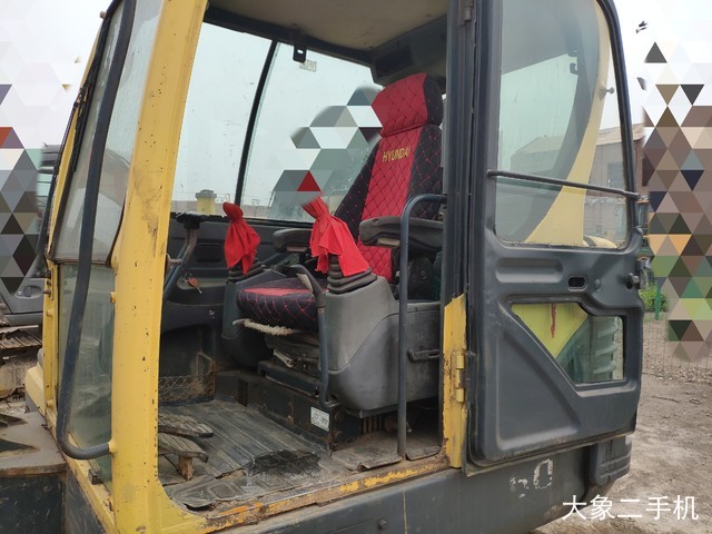 现代 R60-9 挖掘机