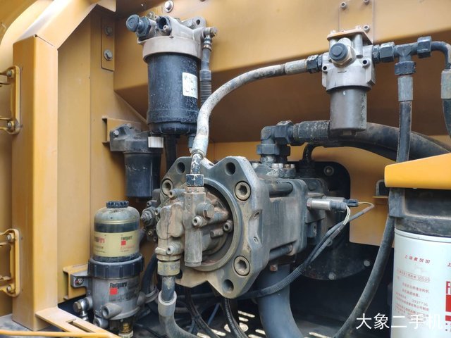 徐工 XE200D 挖掘机