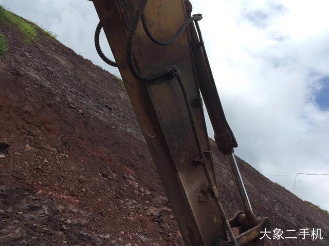 卡特彼勒 320D 挖掘机