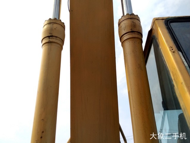 小松 PC200-5 挖掘机